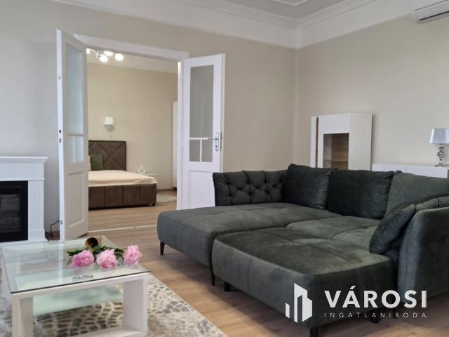Gyönyörű lakás a BELVÁROSBAN!
