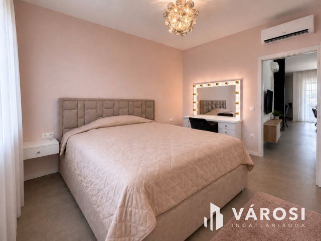 Szuper lakás garázzsal a Hatvani kertben
